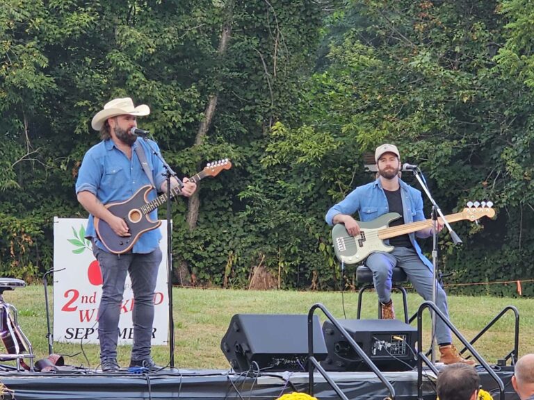 417528078_355472530637255_3256618127892289216_n